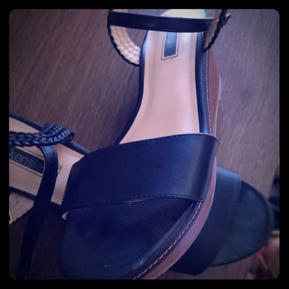 Kenzie Wedges